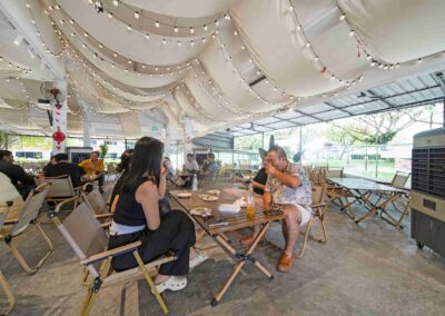 Casual Dining Space @ Tee Side Chalet