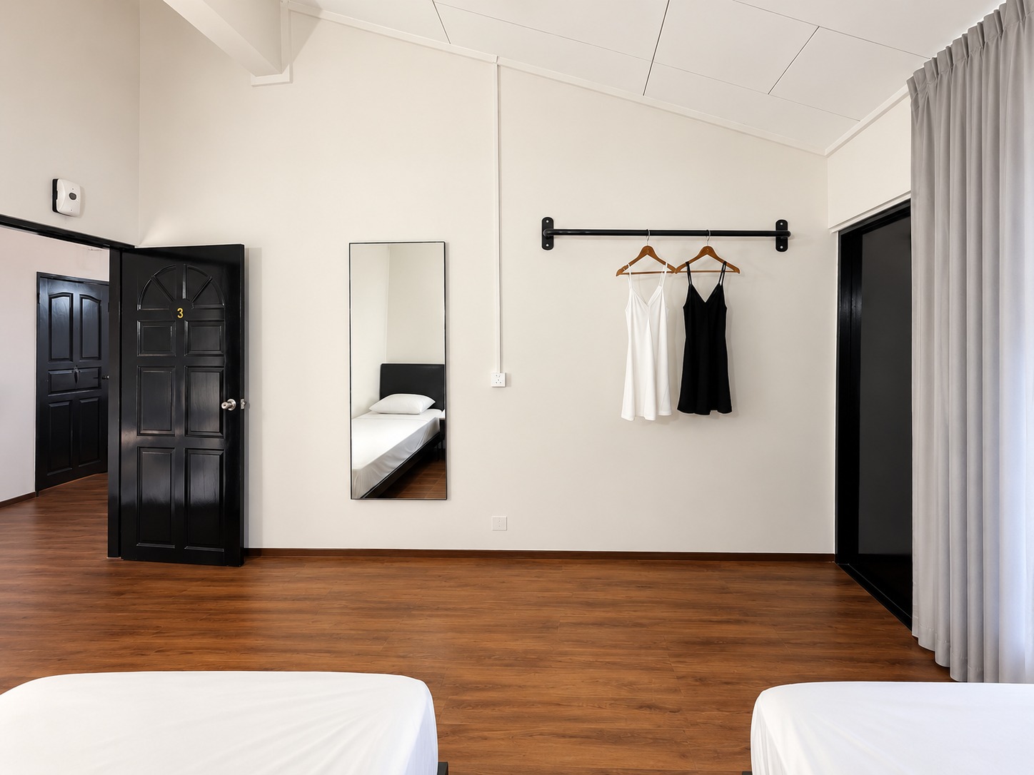 Minimalist Furnishing